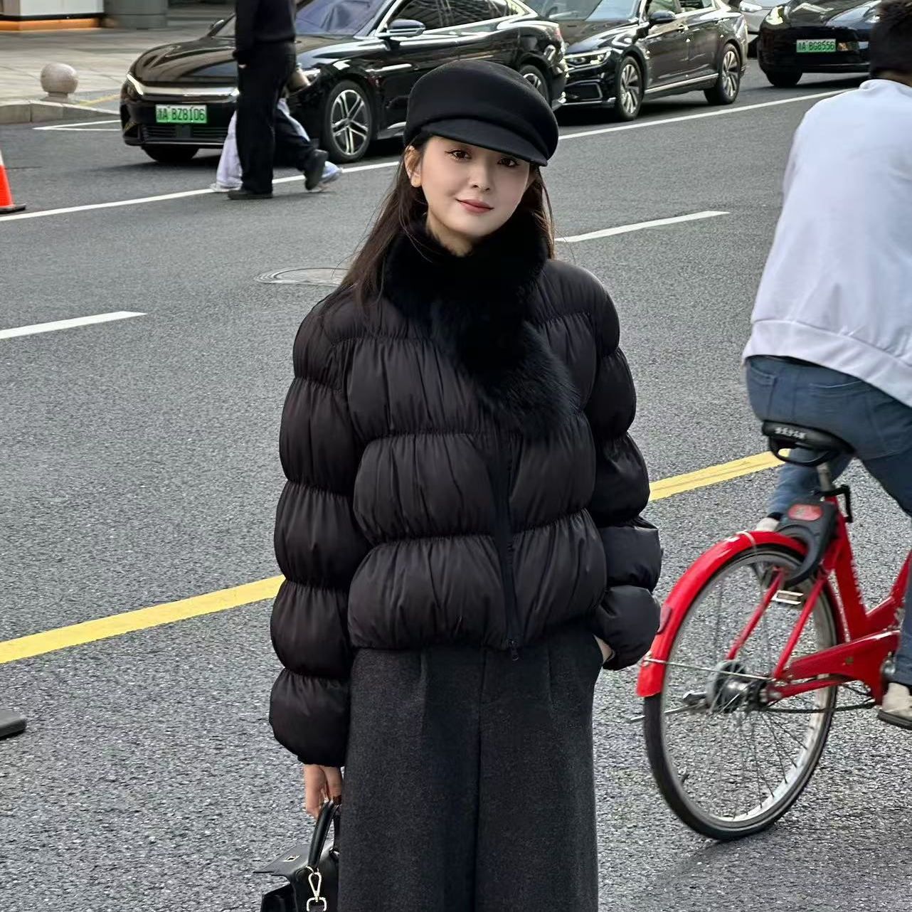 LUOZHIYIN/罗知音C311769F‘缎面防’羽绒服短外套短款宽松百搭上衣