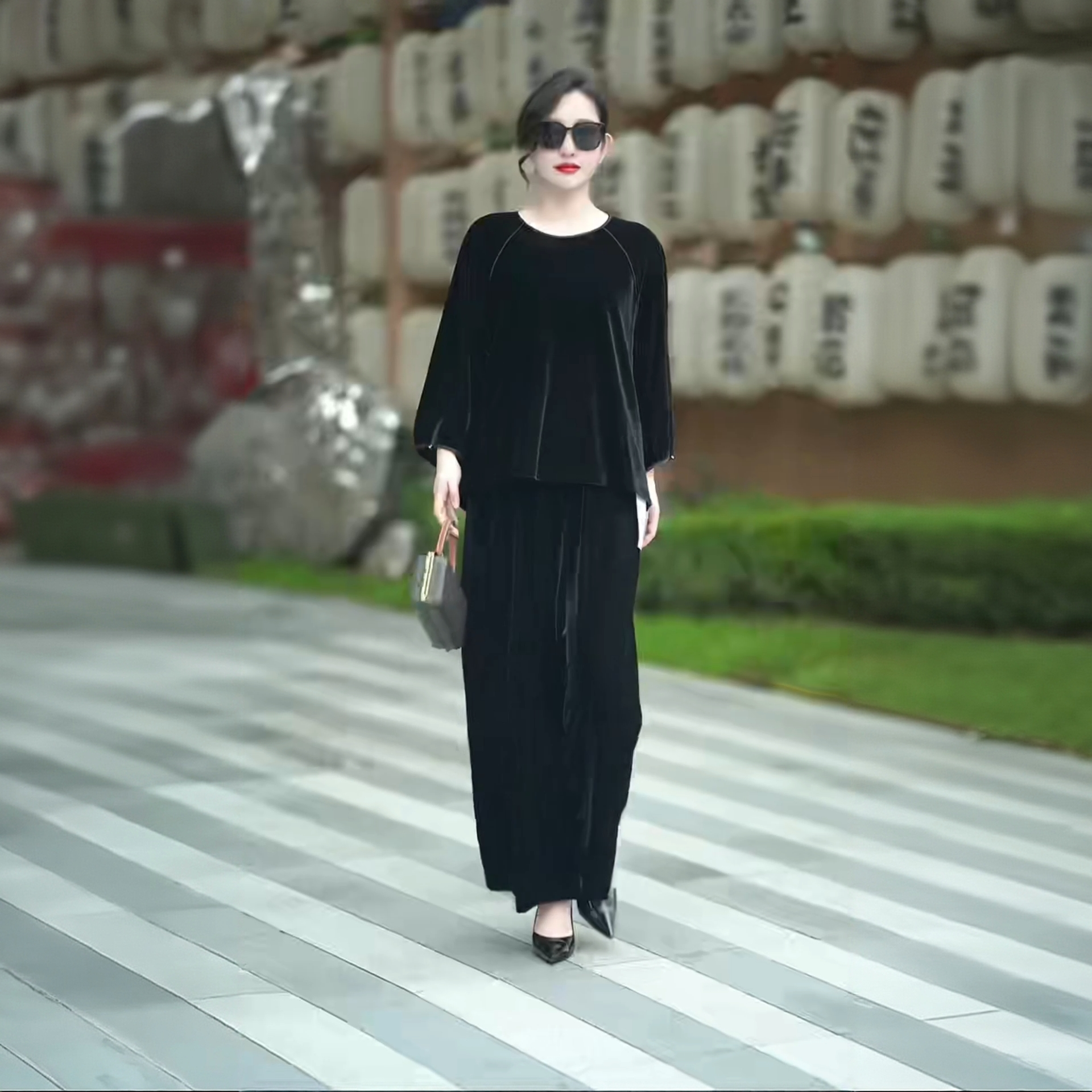 3290妈妈丝绒套装秋季新款中袖上衣阔腿裤大码遮肉显瘦气质两件套