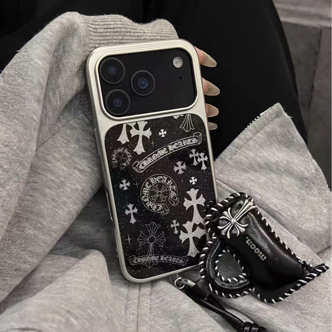 时尚闪粉克罗心适用iPhone17promax个性苹果16手机壳潮流15小众14