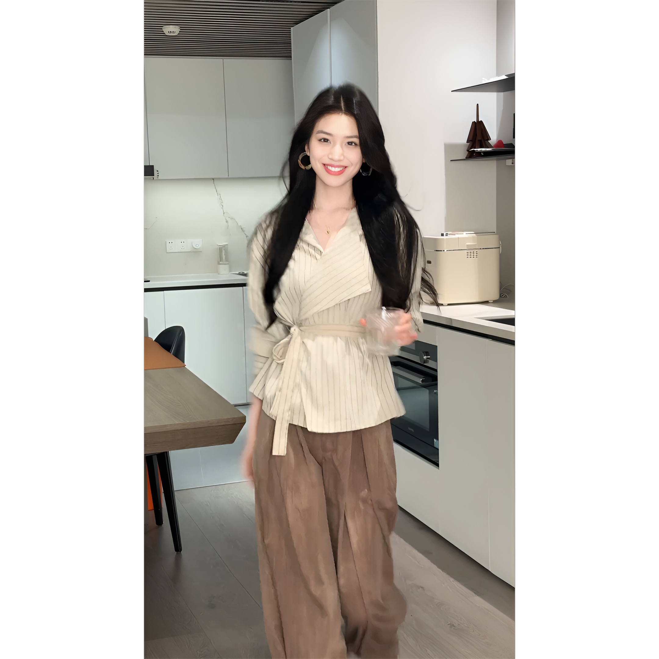 MARIE.COCO早秋季韩系风两件套女设计感不规则v领长袖衬衫阔腿裤