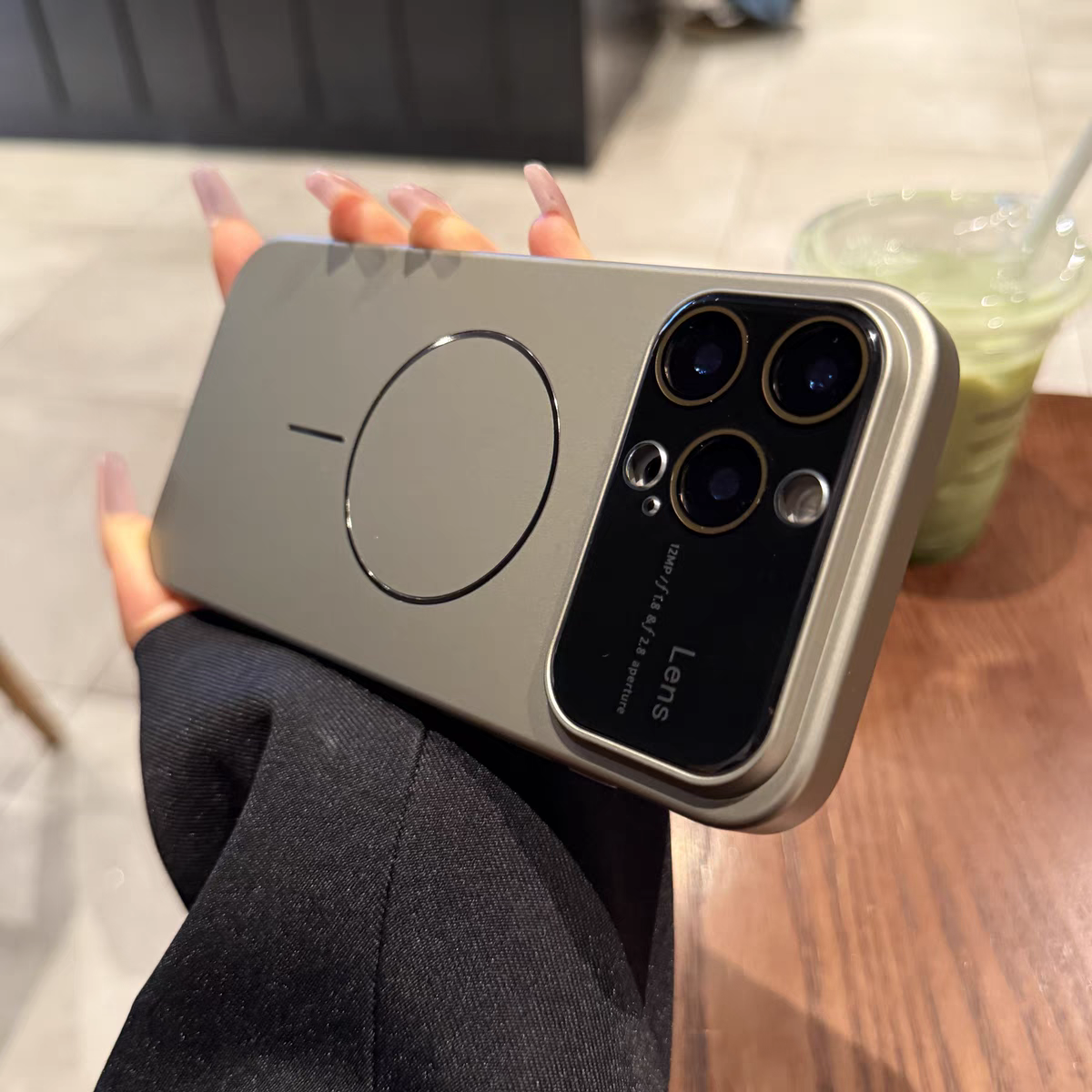 适用苹果16promax细圈磁吸壳17air玻璃镜头膜15Plus亲肤保护套14