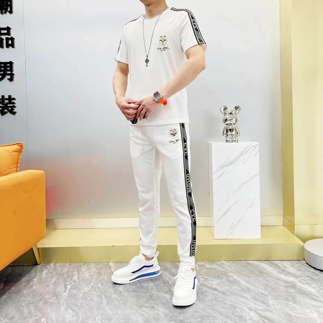 男士夏季季新款时尚运动短袖套装百搭潮流修身2025网红男士短裤