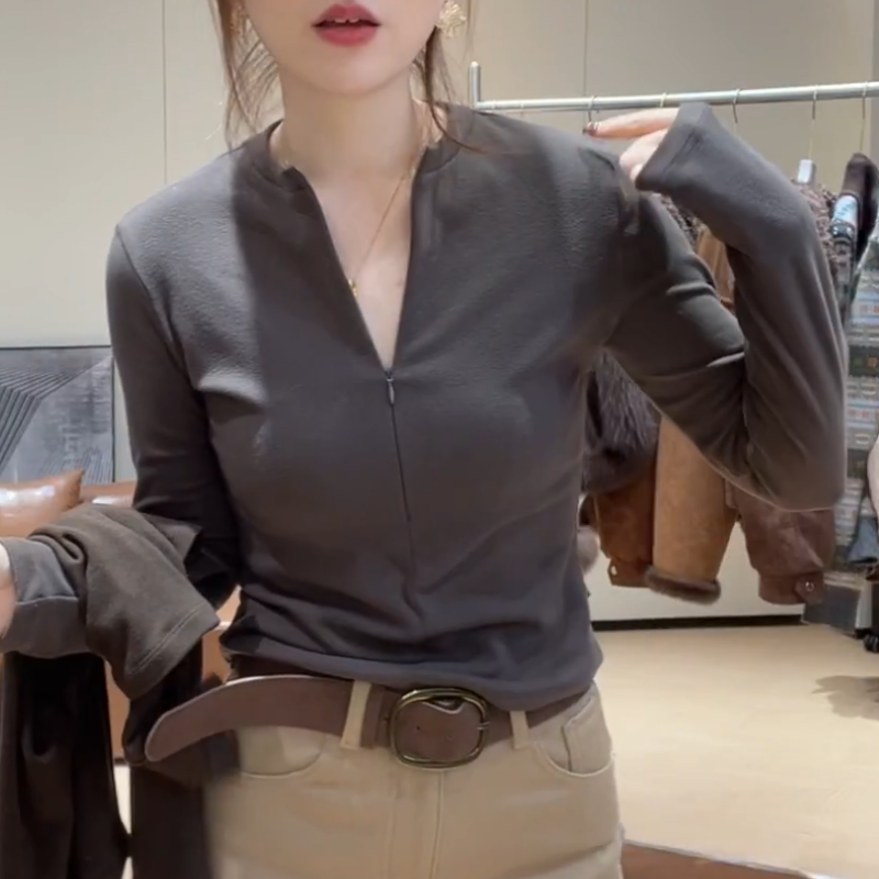 2025秋冬德绒修身显瘦长袖打底上衣打底衫时尚百搭T恤LK2508158