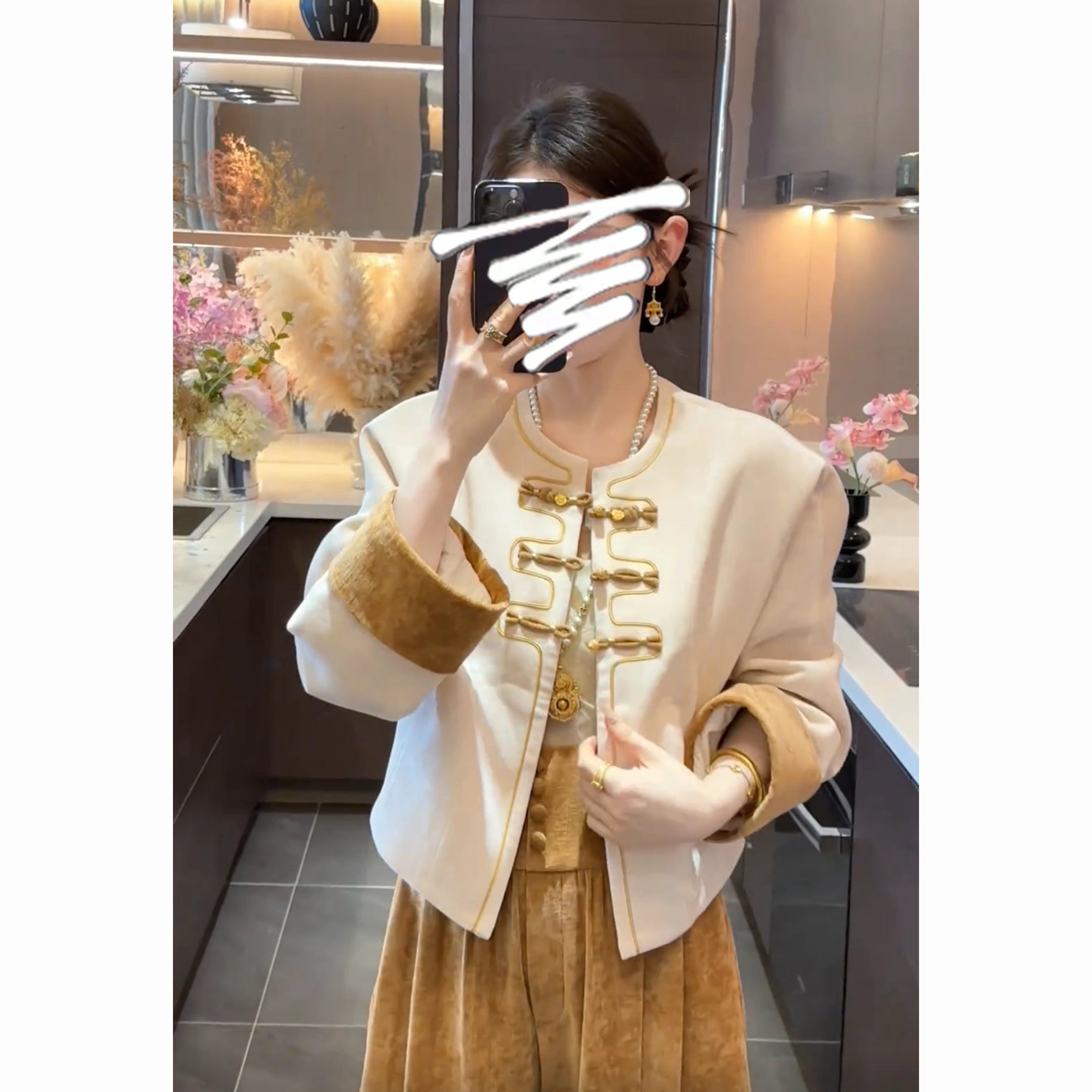 2025秋冬加厚新款新中式两件套女国风重工盘扣撞色显瘦外套阔腿裤