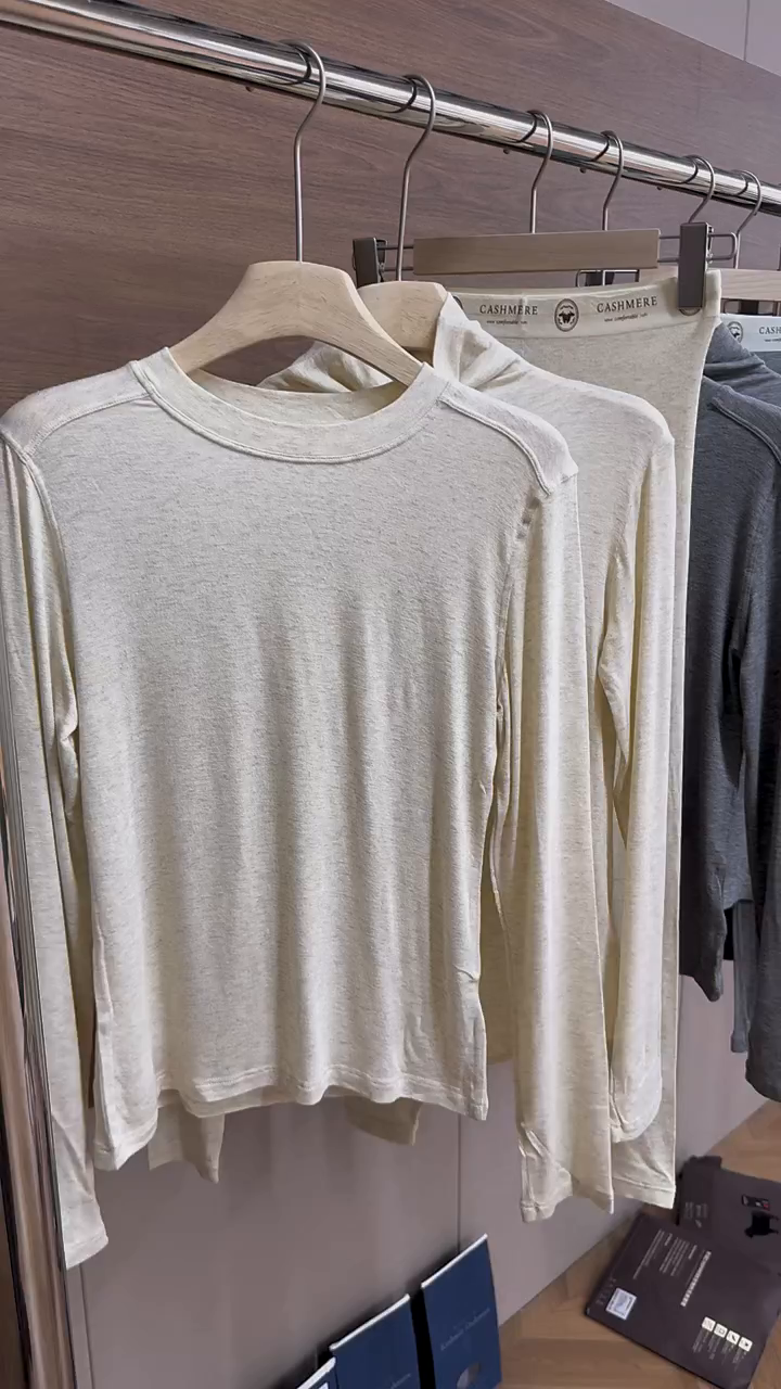 今年流行穿搭一整套2026新款百搭常规长袖圆领T恤宽松纯色上衣