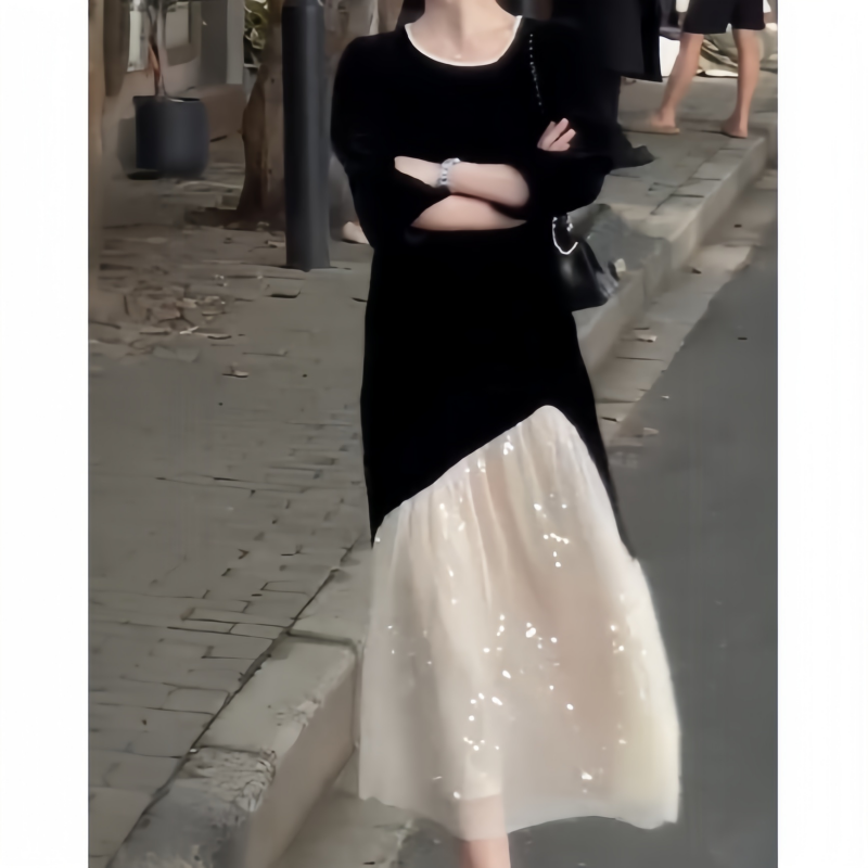 秋季气质设计感法式赫本风不规则拼接连衣裙拼色显瘦慵懒风连衣裙