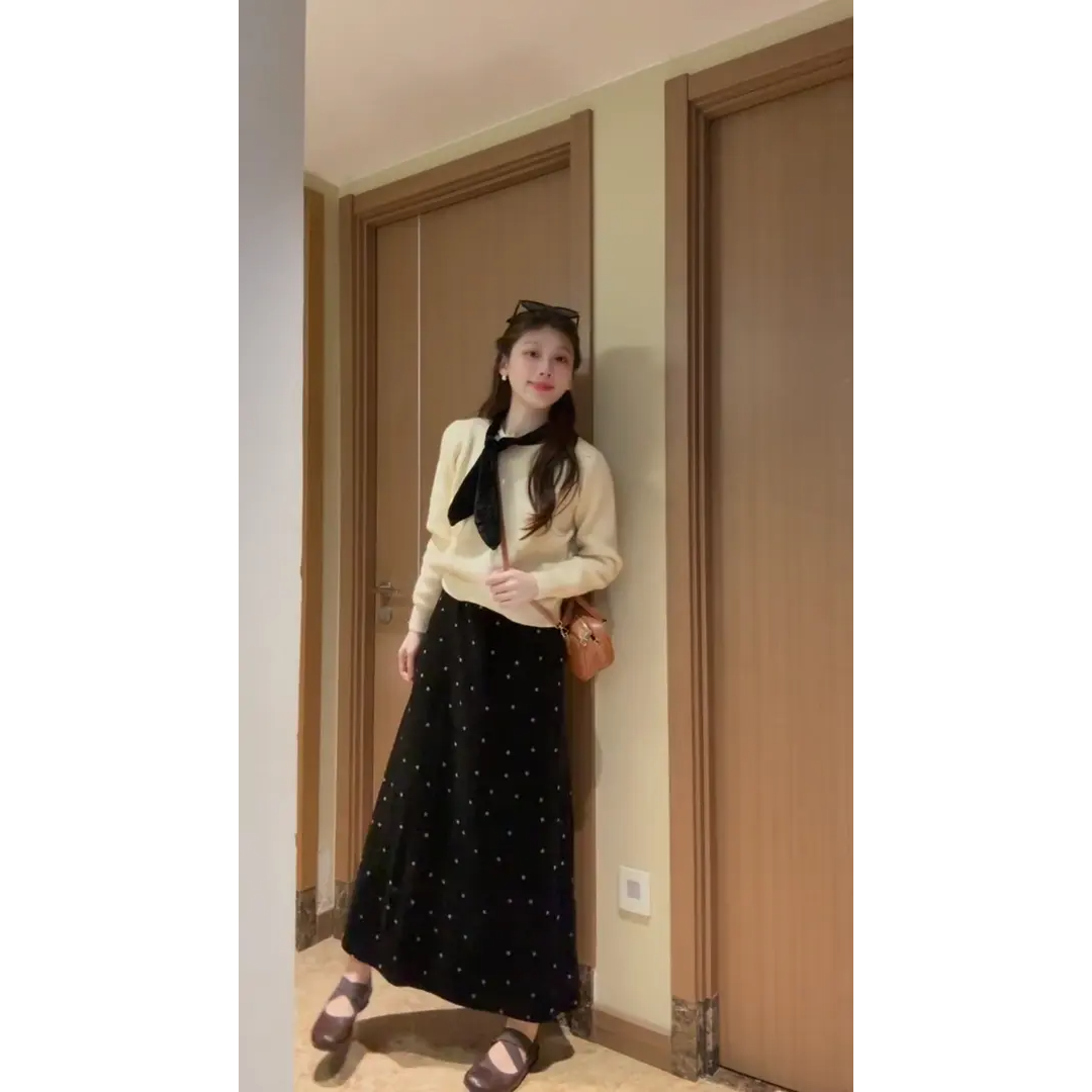 小香风套装女秋冬2025新款韩系千金温柔穿搭针织毛衣波点半身裙子