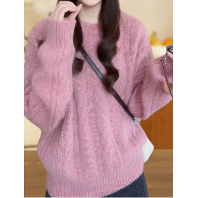 大码女装秋冬2025新款法式气质宽松休闲套头粉色圆领长袖麻花毛衣