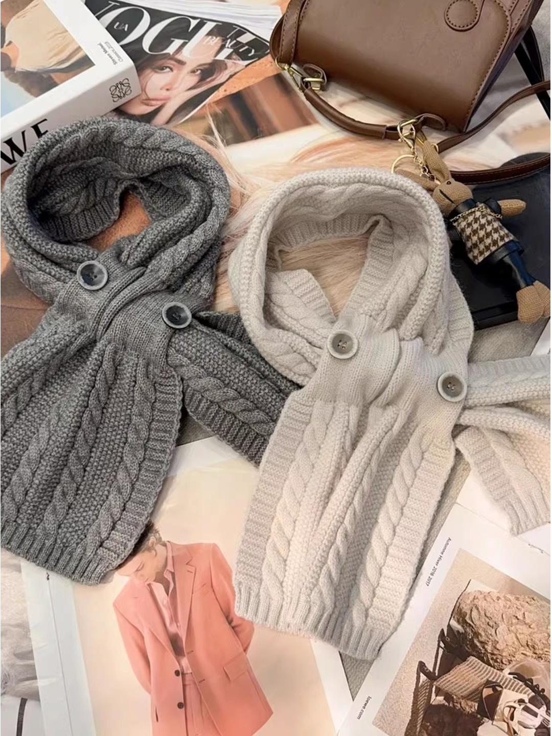 2025秋冬麻花男女通用保暖纯色围巾洋气女士网红时尚针织大衣围脖
