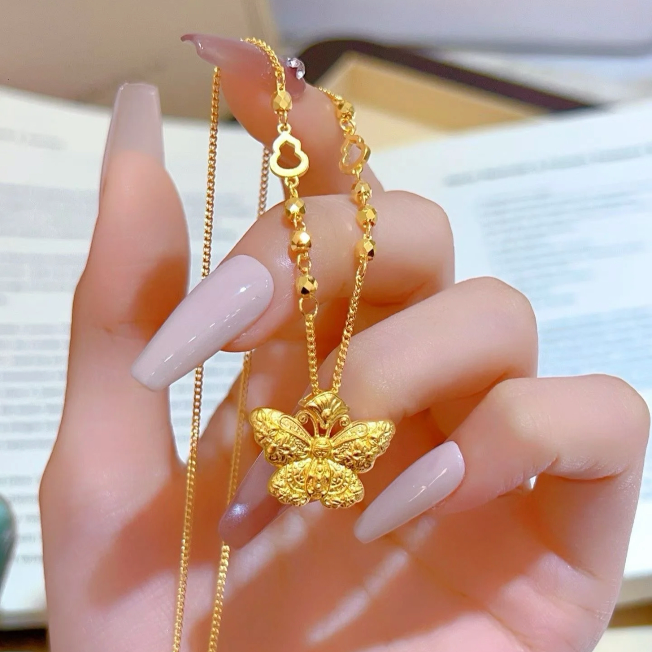 铜合金项链 新中式翩翩起舞蝴蝶项链葫芦蹦迪珠套链时尚锁骨链