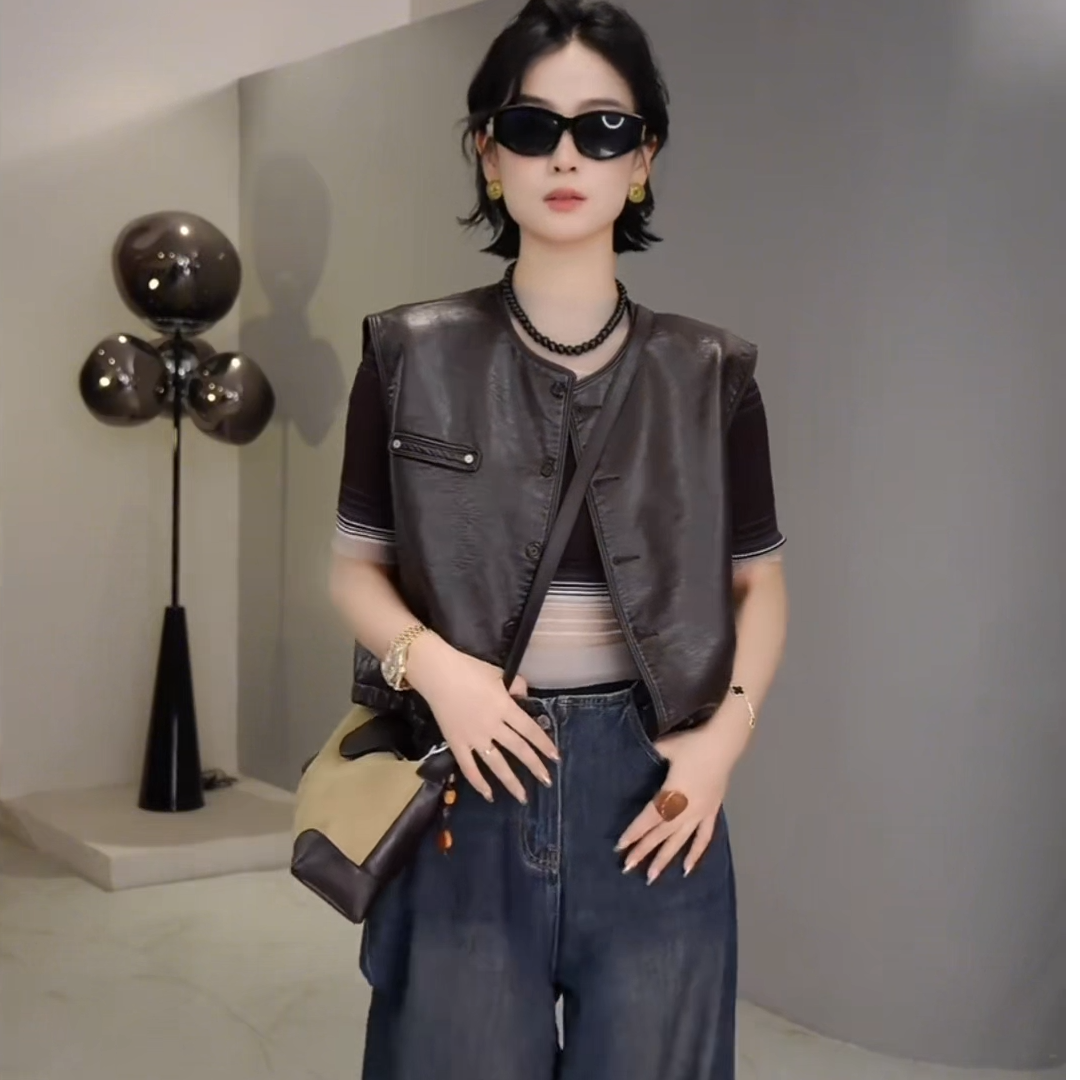 复古时尚PU皮马甲女短款2025早秋新款时尚机车服坎肩小个子马夹潮