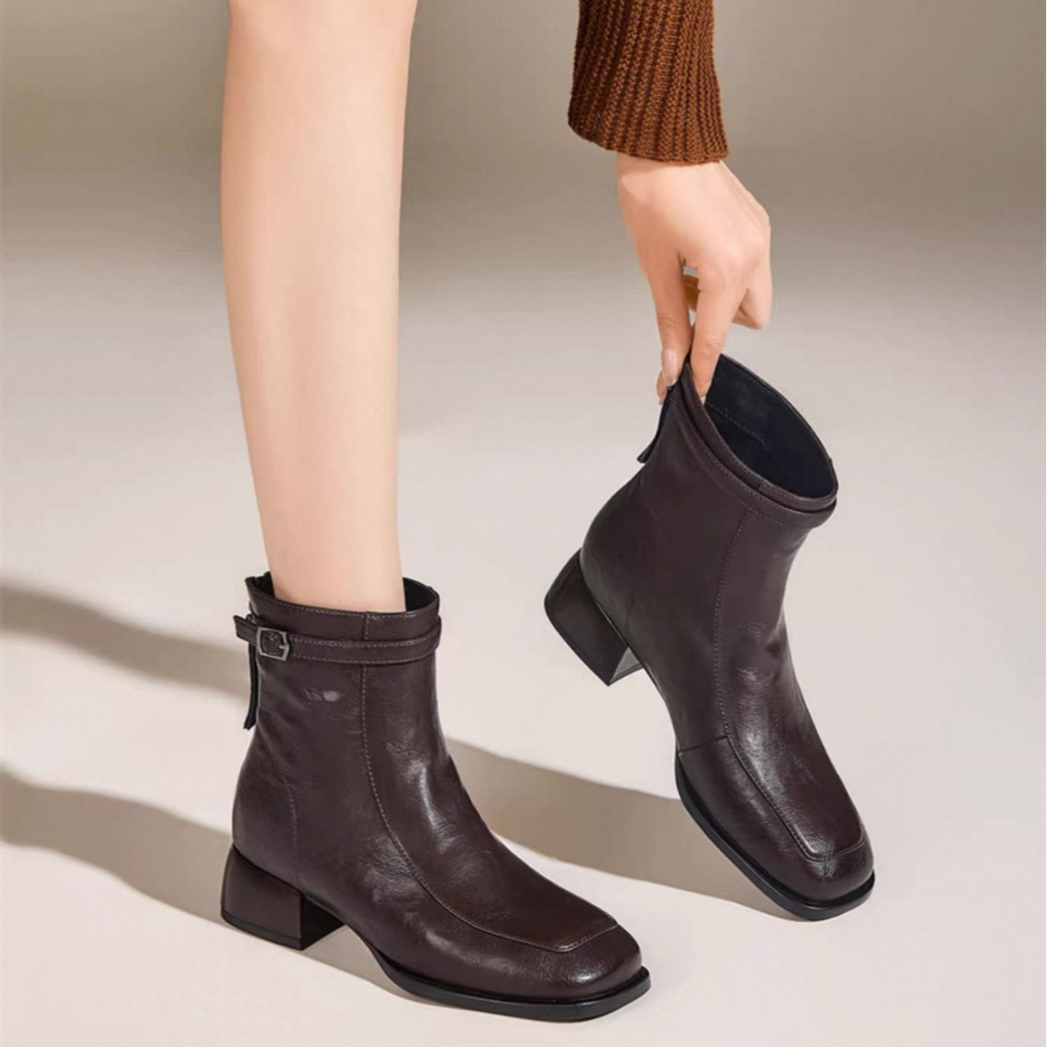 女鞋时装靴黑色加绒皮靴粗跟秋冬黑色方头英伦风瘦瘦靴