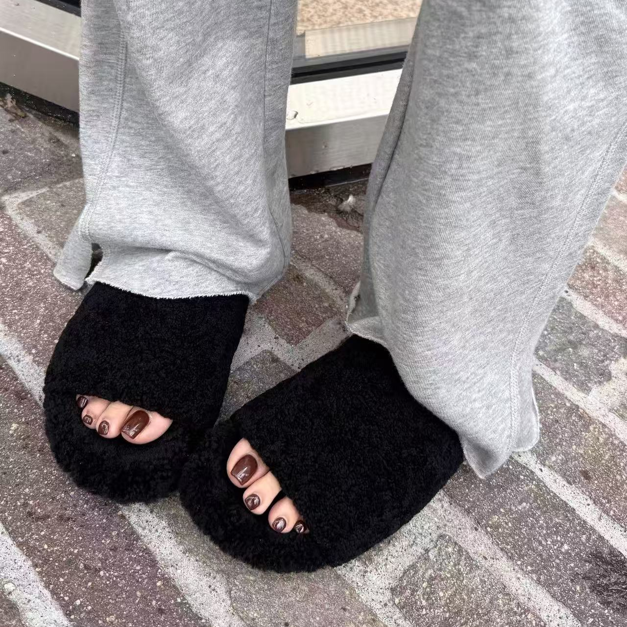 诗歌兰女鞋秋冬毛毛鞋时尚百搭韩版平底外穿露趾一字拖鞋7322-21