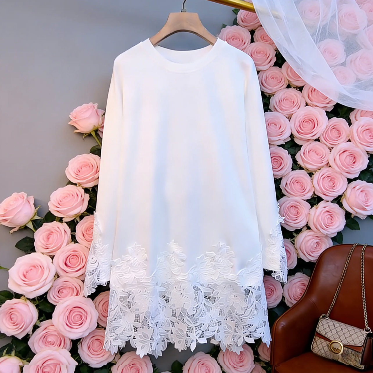 秋冬蕾丝拼接宽松中长上衣打底遮屁股T恤女内搭叠穿搭配毛衣外套