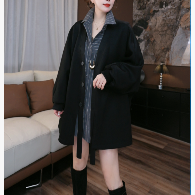 【鑫蕾】秋季新款外套休闲时尚宽松大气韩版外套85122