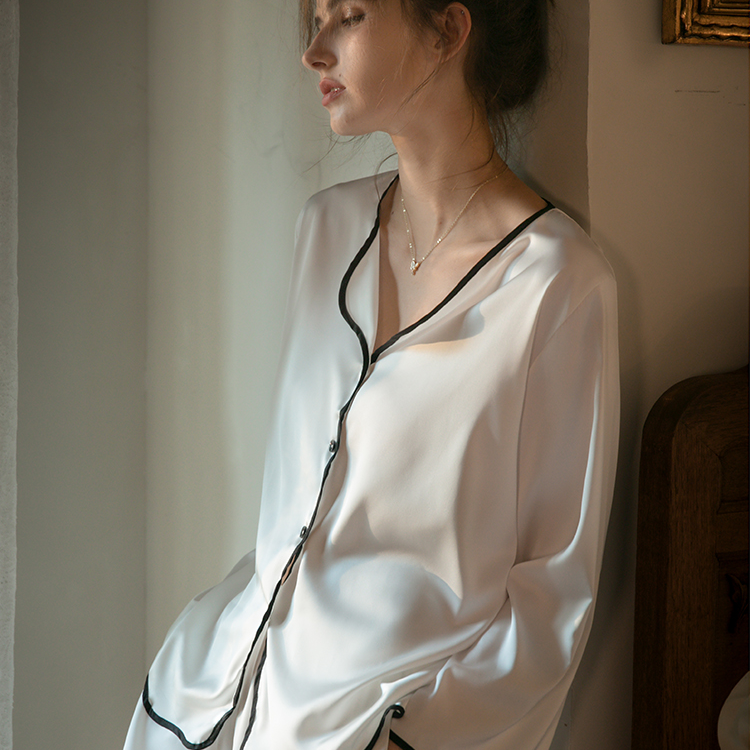 2025新款轻奢真丝睡衣女春秋季长袖薄款桑蚕丝白色家居服套装