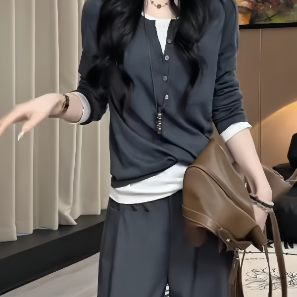 大码纯棉好看假两件长袖t恤早秋新款胖MM修身显瘦打底衫内搭上衣