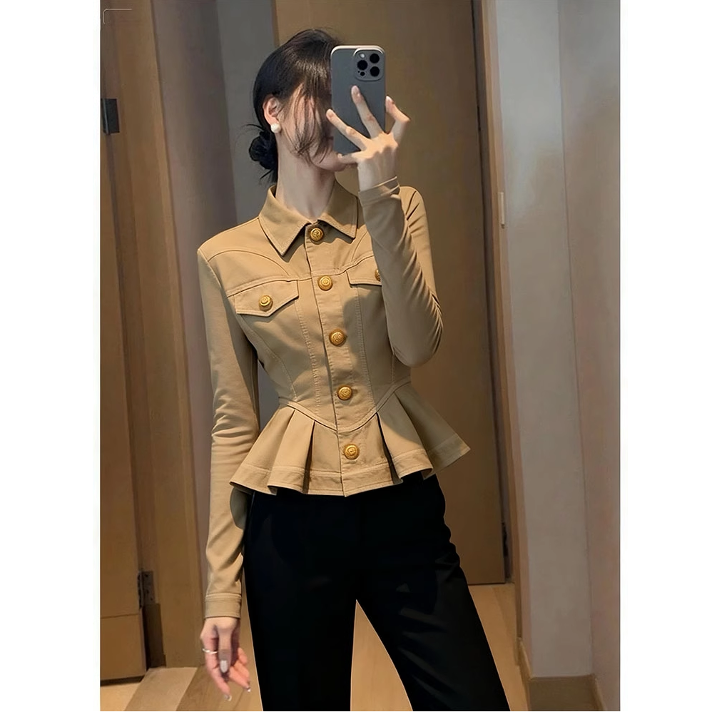 法式复古高级小众不撞款卡其色翻领收腰短外套女2025秋季新款上衣