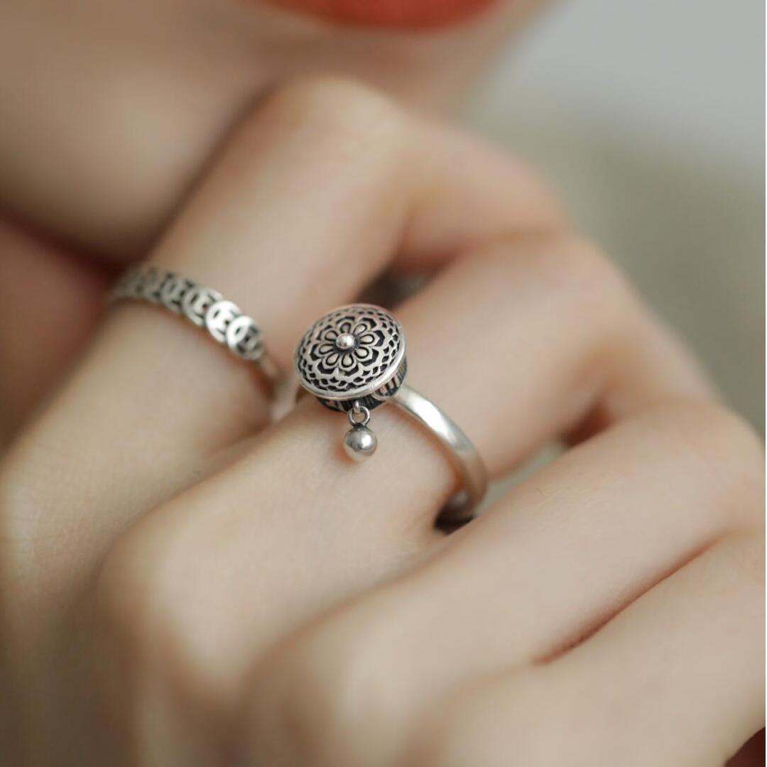 转经筒六字真言戒指女款小众设计复古风轻奢开口可调节铜钱食指环