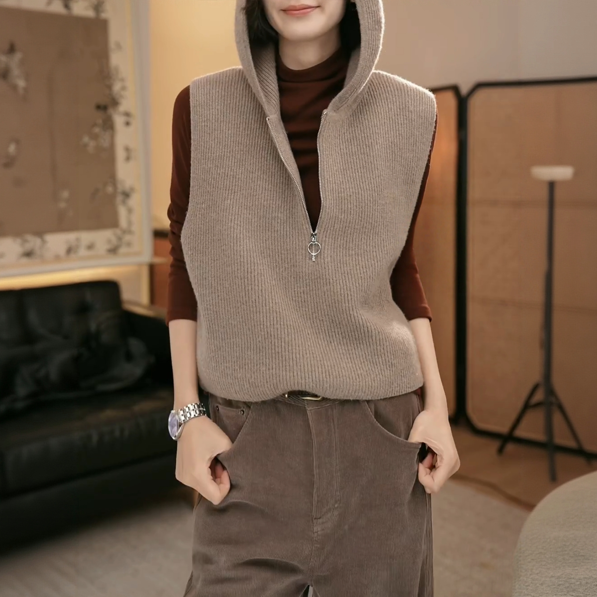 半拉链连帽针织马甲女2025秋冬新款韩系宽松显瘦无袖坎肩背心上衣