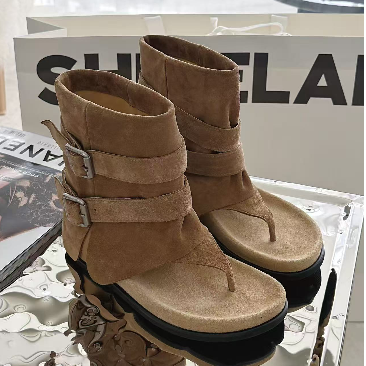 诗歌兰女靴2025夏款时尚百搭夹趾透气罗马鞋女休闲人字拖平底凉靴