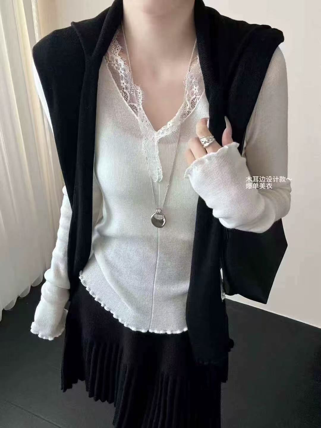 【蕾丝针织衫】蕾丝V领拼接针织衫
