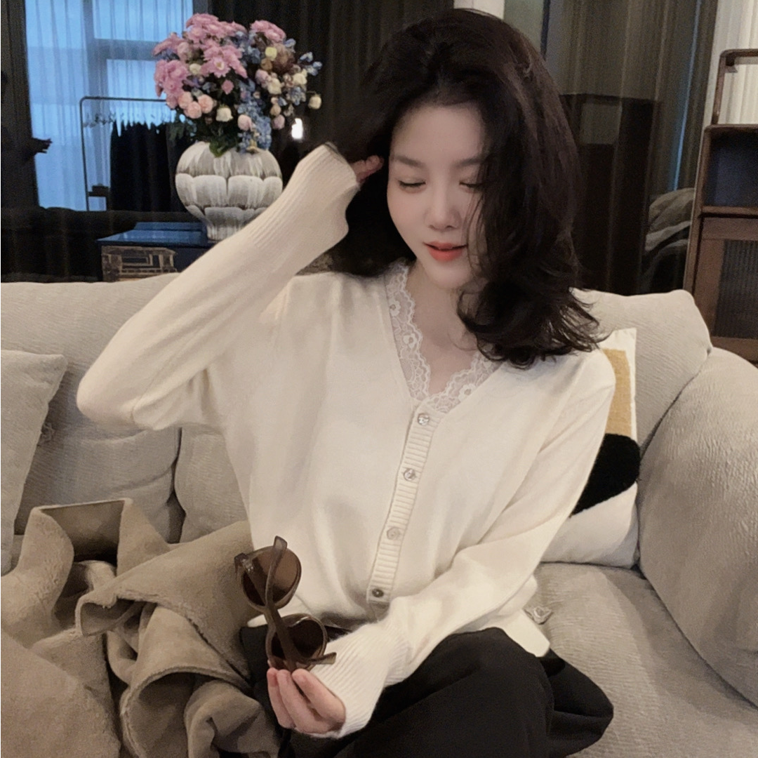 【悦悦专属】新款韩版宽松慵懒风V 领蕾丝针织开衫Y1115