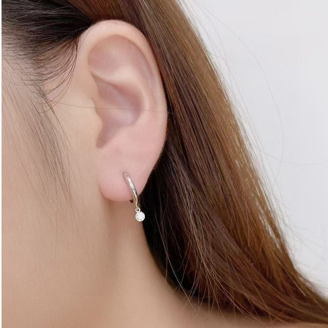 18K真金真钻滴流泡泡耳扣  简约时尚 经典百搭甜美精致 晶莹剔透