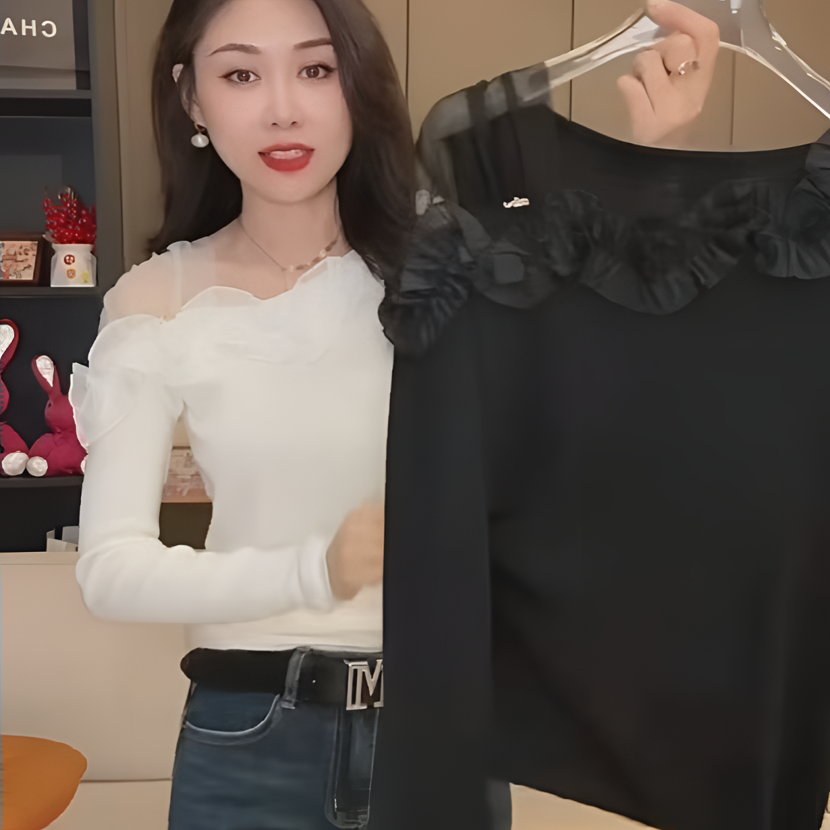 2025年秋季新款显瘦纯色立体花朵上衣修身长袖t恤女装网红气质