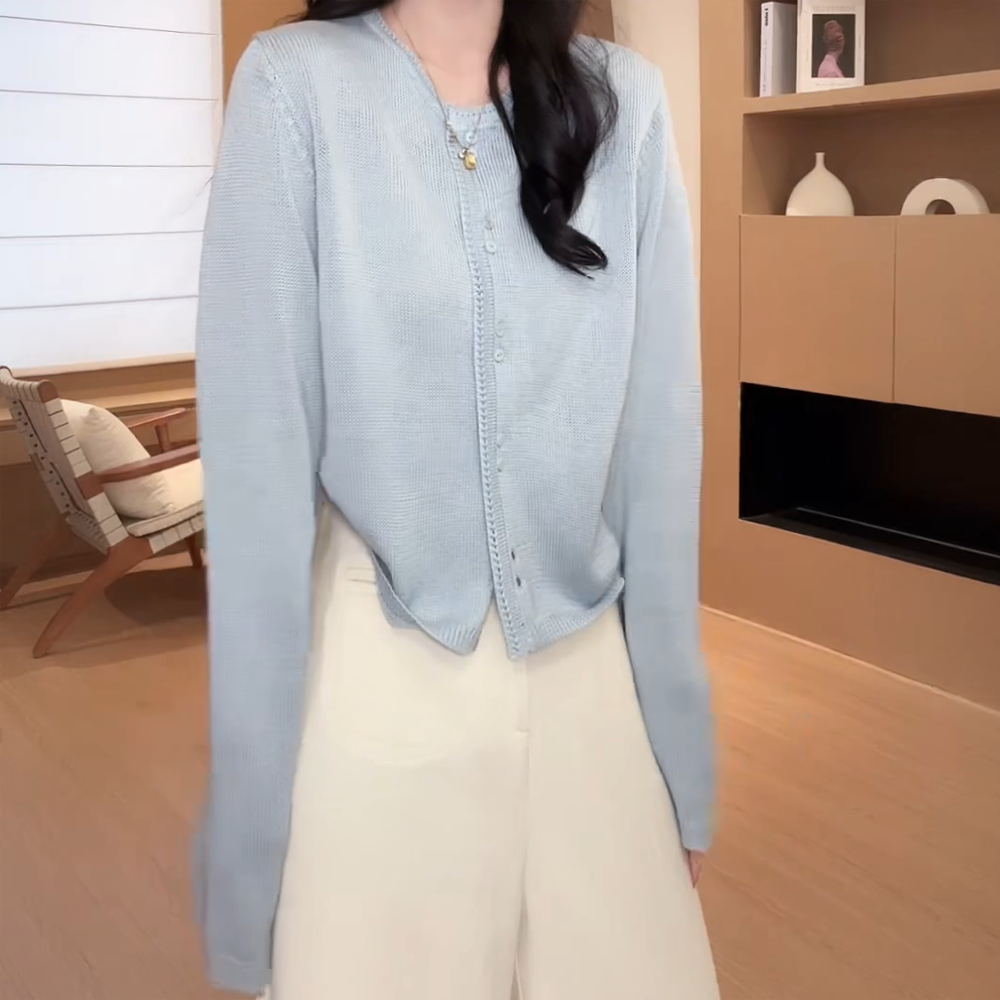 浅蓝色长袖针织衫女春季新款简约短款开衫毛衣