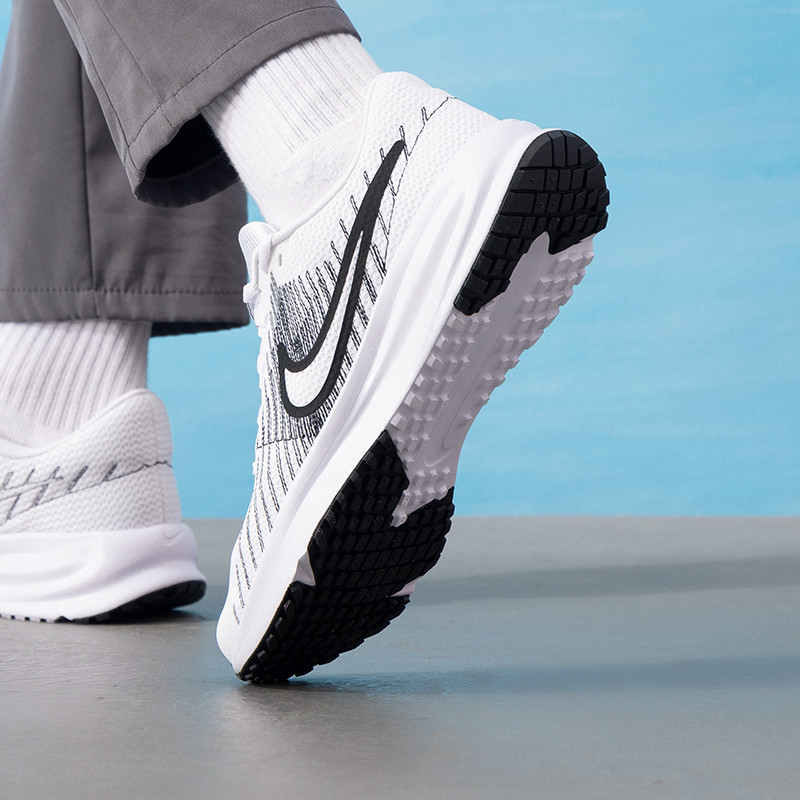 NIKE耐克男鞋2025夏新款RUN DEFY耐磨低帮跑步鞋运动训练鞋HM9594