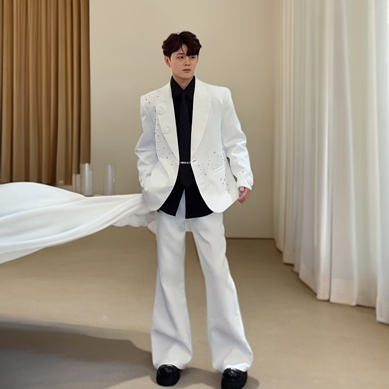 白色西装套装男重工钉珠嵌钻设计感演出服男模气质时尚宽松西服