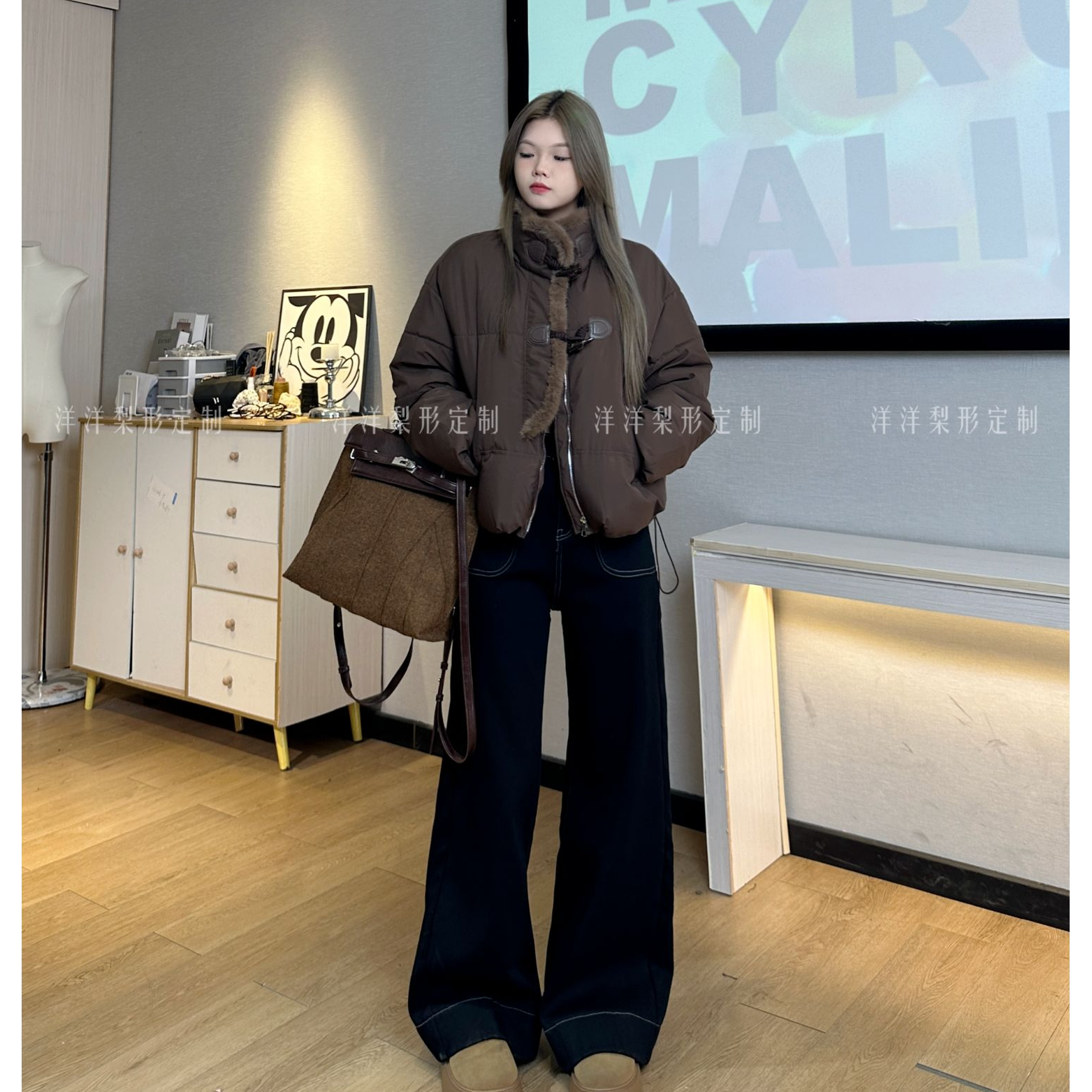 1001#黑色弹力大码高腰牛仔裤女秋季宽松显瘦微喇阔腿拖地裤