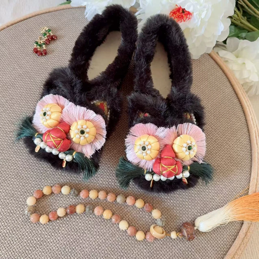 低帮民族风冬款绣花成人虎头鞋软底老北京布鞋国风加绒保暖棉鞋女