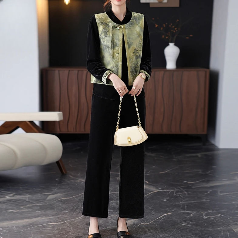 妈妈秋装高贵金丝绒三件套气质马甲上衣中老年春秋新中式内搭套装