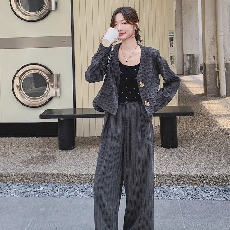 灰色条纹西装女秋季新款气质套装休闲西服阔腿裤两件套2525