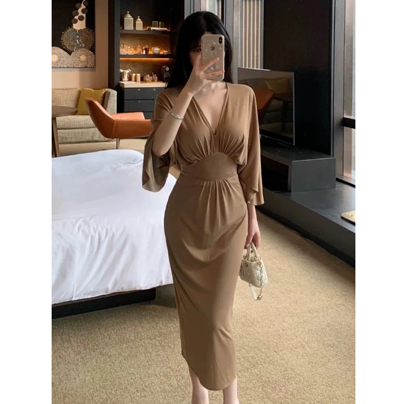 优秀的金蘑菇 时尚休闲慵懒修身日常优雅收腰长裙名媛气质连衣裙