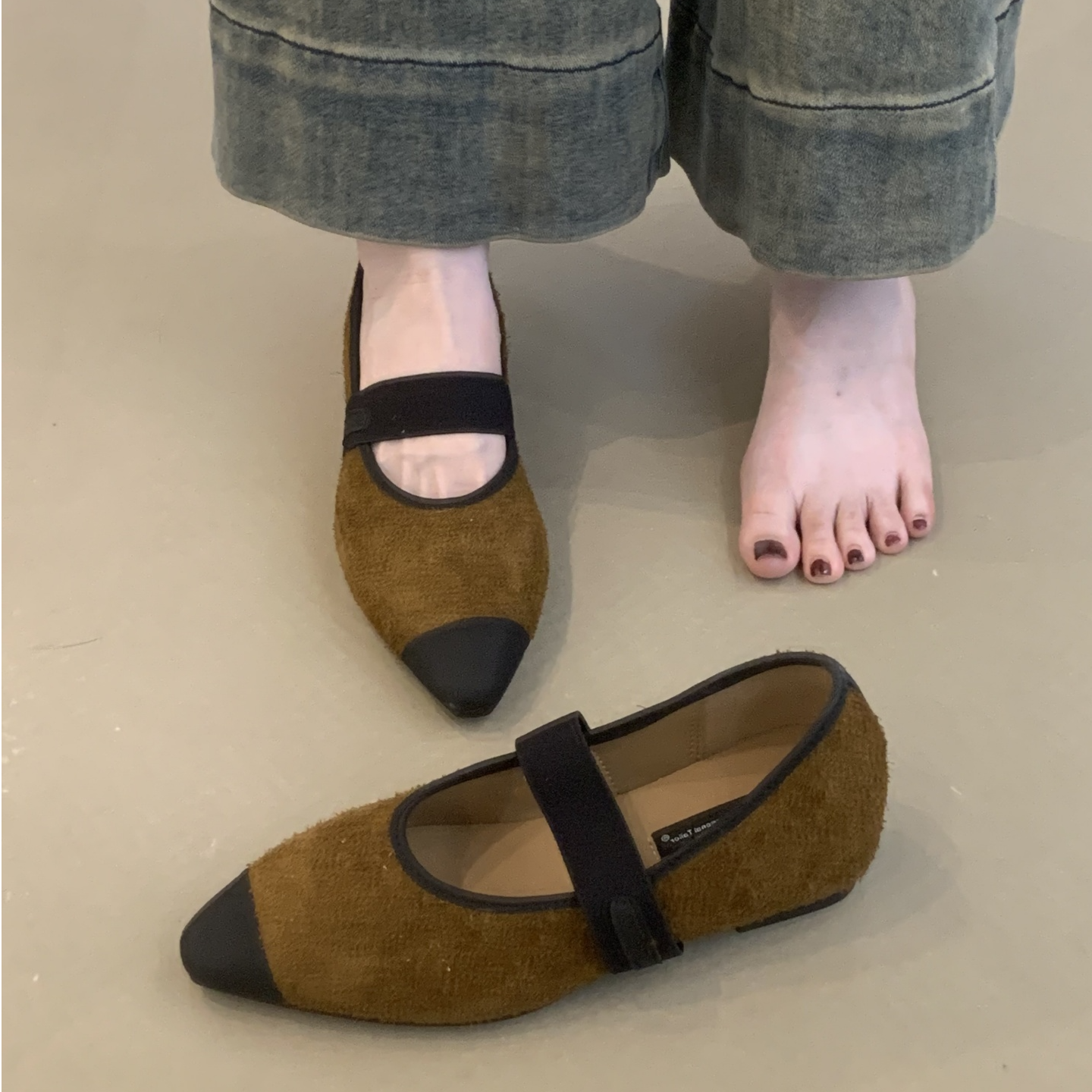 YLC-218-1单鞋女2025年秋冬新款超拼色晚晚一字扣浅口平底瓢鞋