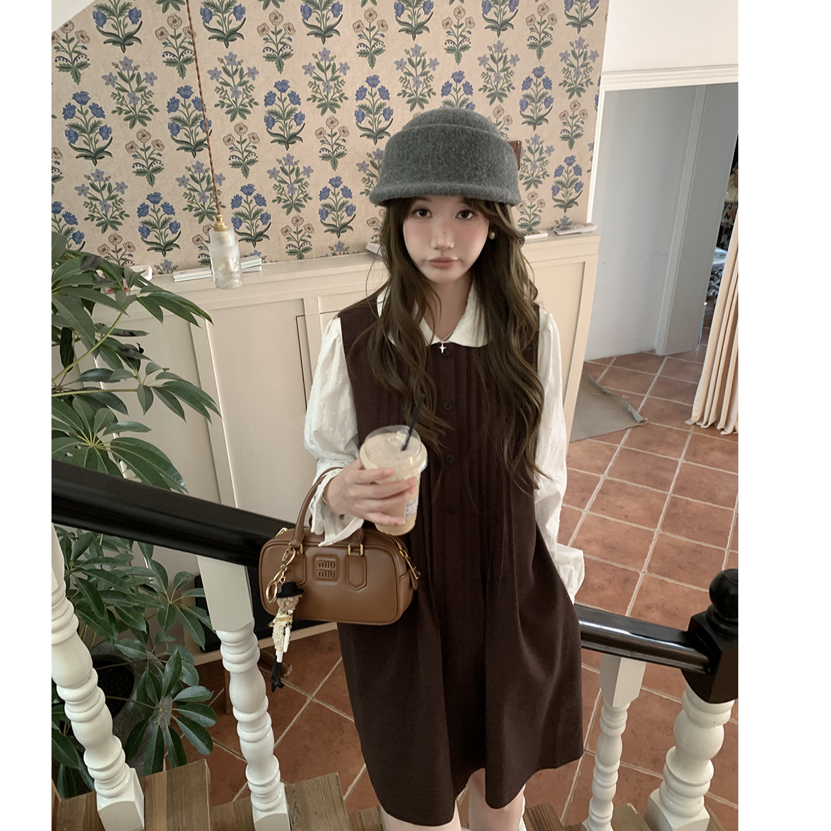 “日杂女孩”斜纹磨毛打褶宽松A摆娃娃背心连衣裙0930