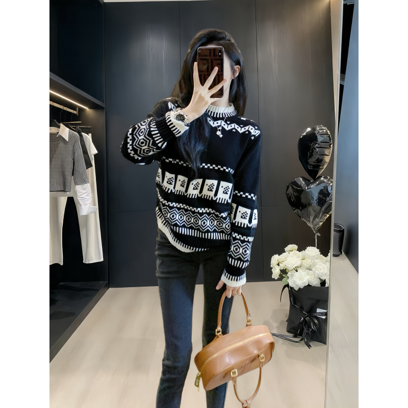 2025秋冬季新款网红长袖时尚显瘦黑色毛衣女慵懒风宽松短款针织衫