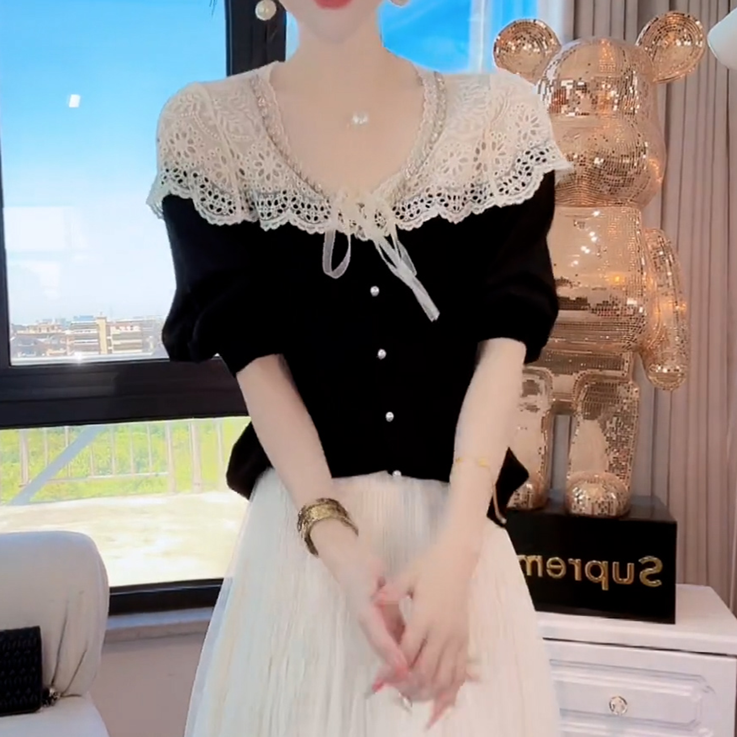 法式气质蕾丝拼接针织衫女秋季新款重工镂空设计超好看显瘦上衣潮