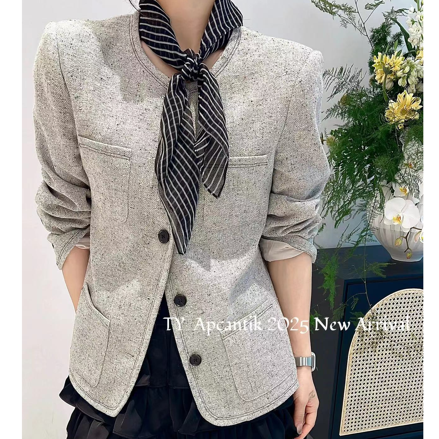 【no退no换 谨慎下单】小香风短外套纯色圆领单排扣女 QA2518