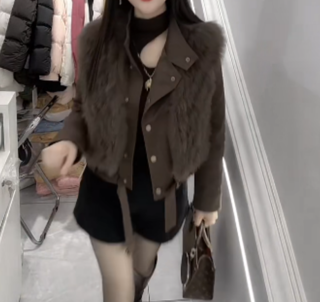 2025冬季时尚潮流百搭精品女装惜KyEo1