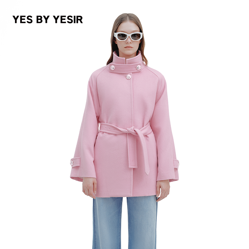 叶谦原创设计师2025年冬新款暖冬樱粉披肩大衣YEFLC18049