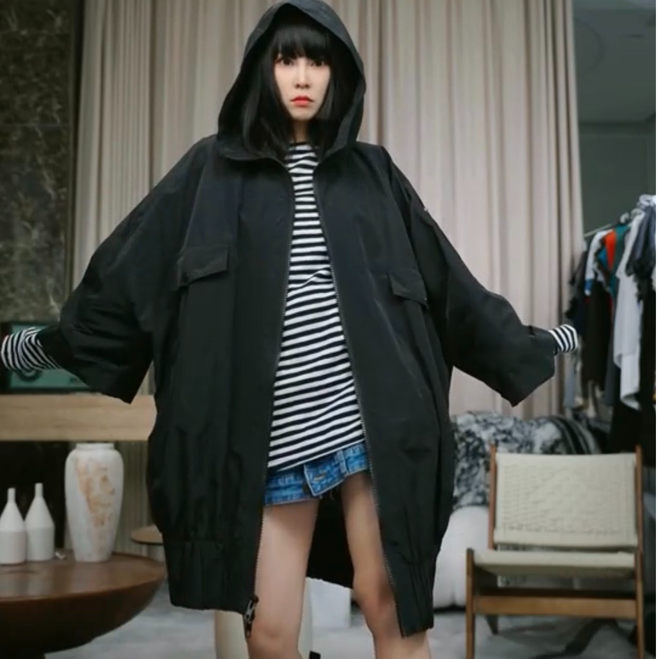 infobyfive2025秋冬新款小红拉链连帽中袖风衣外套一店NF0507004