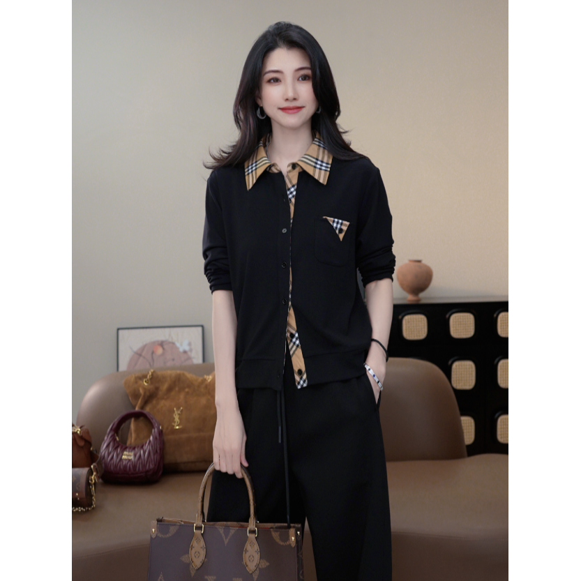 小乖逃黑色长袖开衫polo领格子拼接百搭时尚长袖T8022