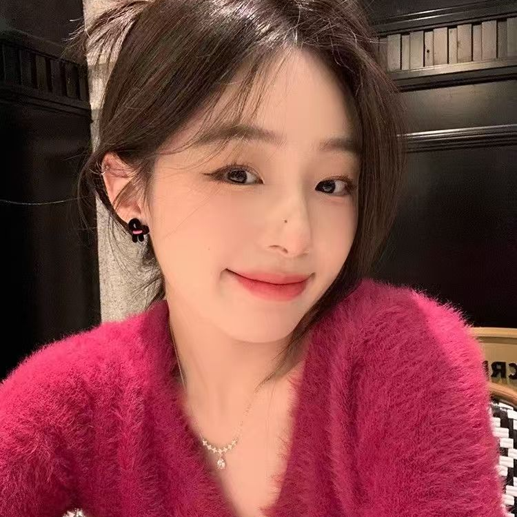 铜合金耳饰 甜美植绒蝴蝶结耳钉女2025新款爆款独特耳环气质