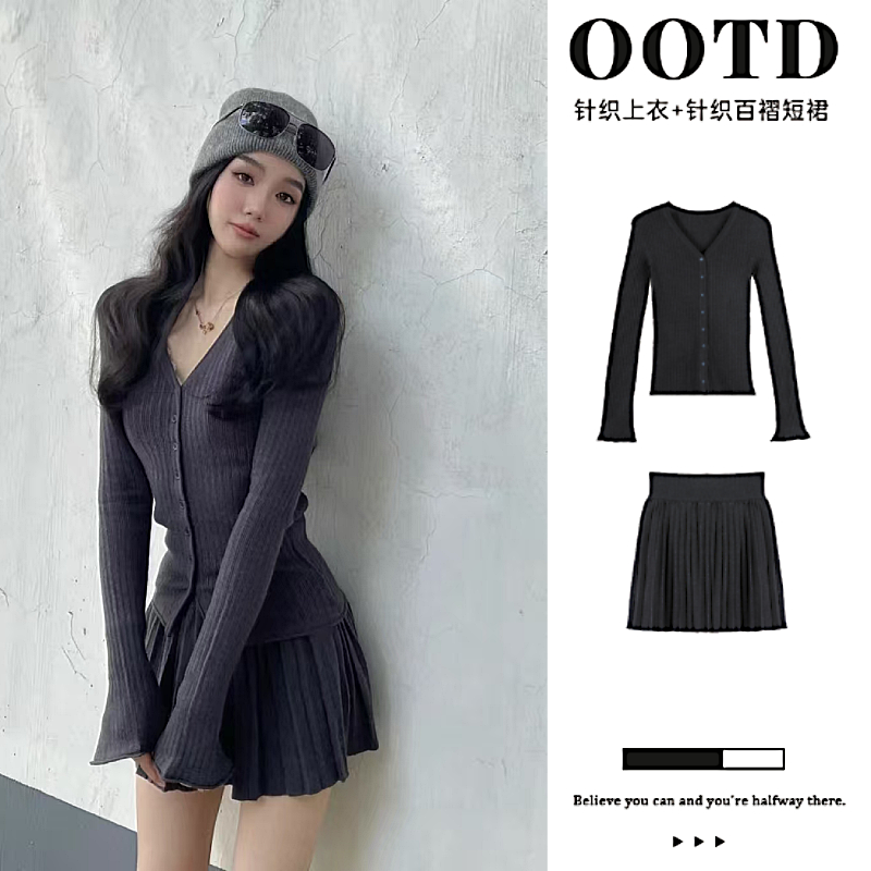 灰色针织套装春秋季学院风V领长袖开衫高腰百褶裙清冷系禅意女装