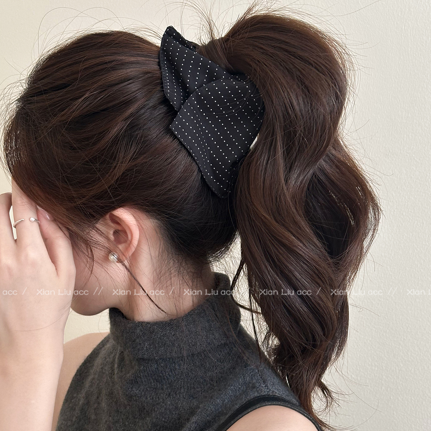 波点三角大号抓夹女新款高级感后脑勺发夹发量多鲨鱼夹子发饰F123