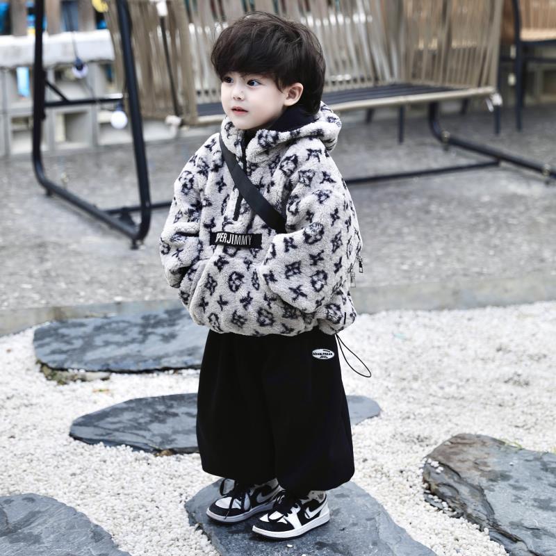儿童套装男童冬季2025年新款双层加绒加厚套头外套连帽上衣裤子潮